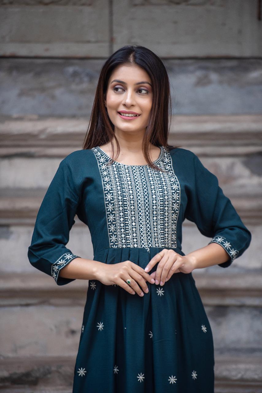 Izhar 01 New Heavy Ethnic Wear Rayon Printed Long Designer Kurti Collection